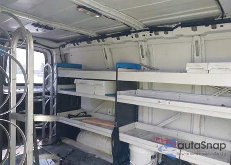 2017 Chevrolet Express 2500 Work Van из США, поврежденный, VIN 1GCWGAFF8H1117371